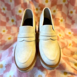 Maurice's SuperCush Sydney Loafers Preppy 90s Style Shoes Women’s Sz 11 In Cream